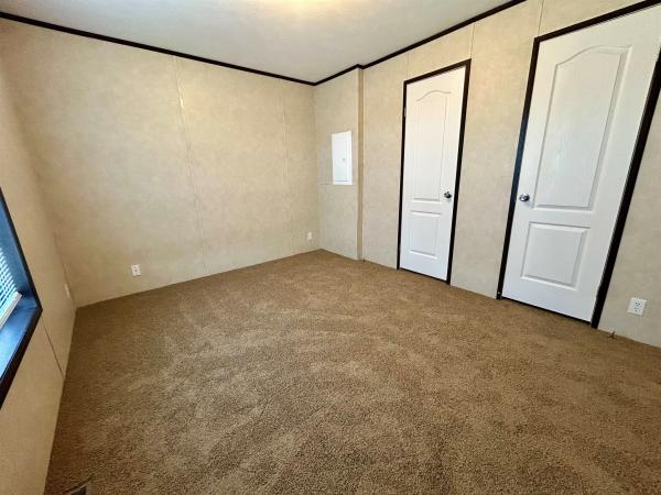 2018 CHAMPION NWS-F-25208  Home