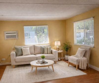 Photo 2 of 9 of home located at 10720 54th Avenue N, Lot 36 Saint Petersburg, FL 33708