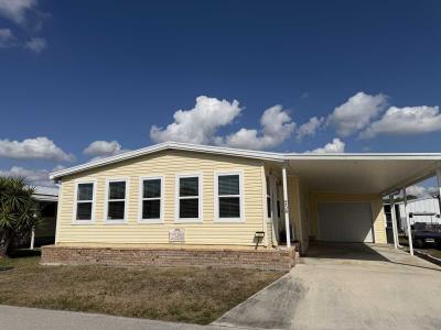 Photo 2 of 46 of home located at 258 Cavillier Ct North Fort Myers, FL 33917