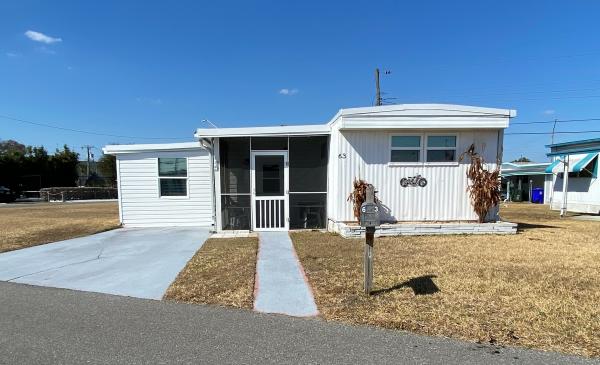 1972 TOWN Mobile Home For Sale