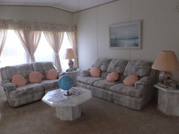 1989 Palm Harbor Manufactured Home