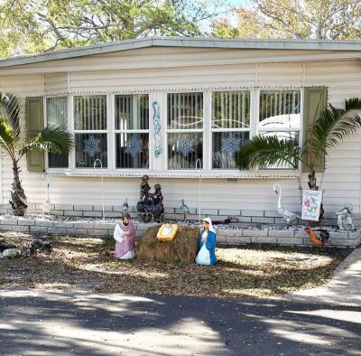 Photo 3 of 18 of home located at 7111 142D Ave Largo, FL 33771