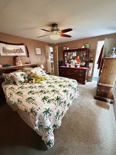 Photo 5 of 18 of home located at 7111 142D Ave Largo, FL 33771