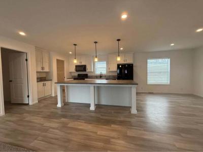 Photo 2 of 6 of home located at 3379 Nottingham Bay City, MI 48706