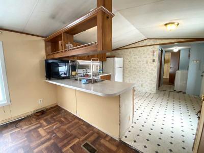 Photo 4 of 30 of home located at 334 Pyramid Pines Est Saratoga Springs, NY 12866