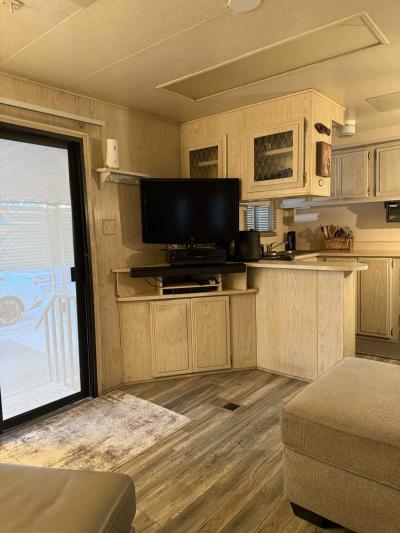 Photo 3 of 8 of home located at 8989 E Escalante Road Space 299 Tucson, AZ 85730