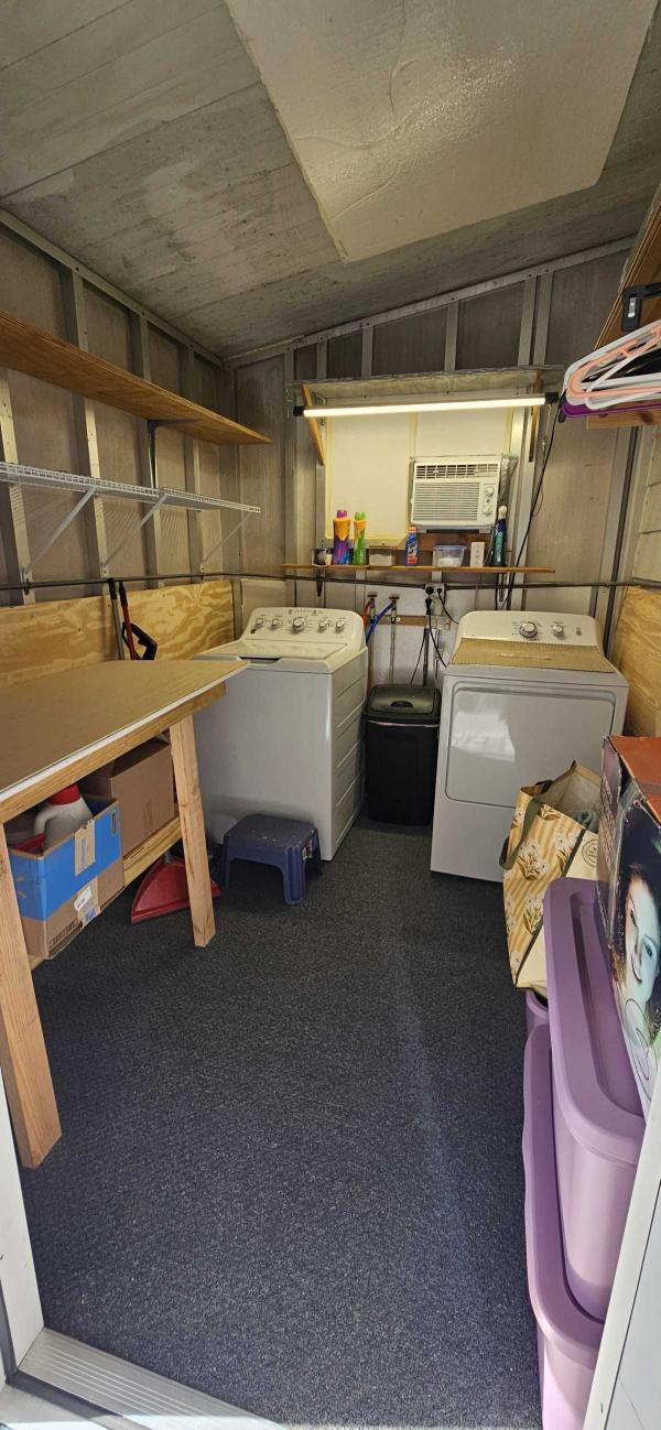 1988 Manufactured Home