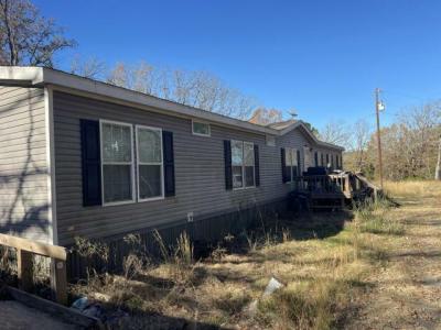 Mobile Home at 1935 County Road 3333 Omaha, TX 75571