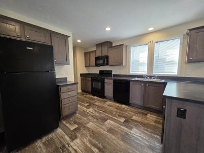 Photo 4 of 9 of home located at 831 Daria Drive Flint, MI 48506