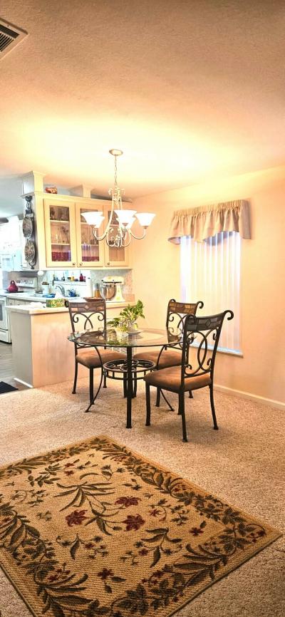 Photo 5 of 21 of home located at 1462 Tahiti Circle Davenport, FL 33897