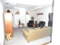 2005 Homes of Merit T16865 Mobile Home