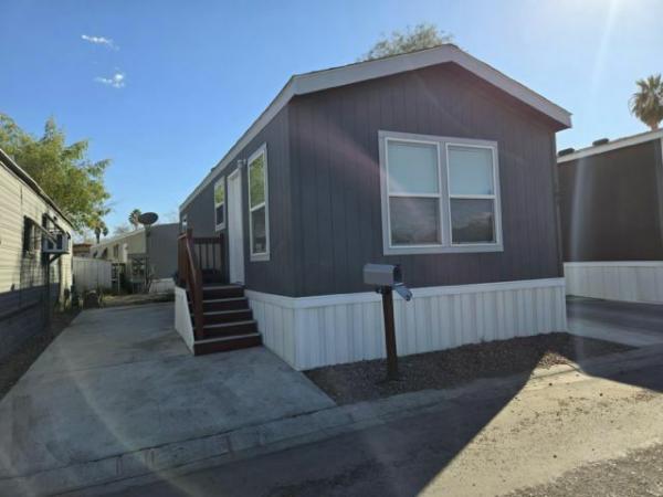 2021 Clayton - Buckeye AZ Mobile Home For Sale