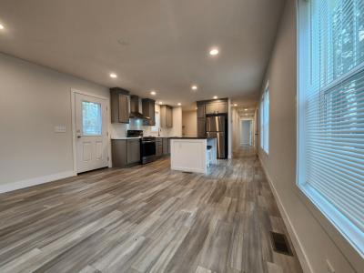 Photo 2 of 14 of home located at 10517 Del Barton Miamisburg, OH 45342