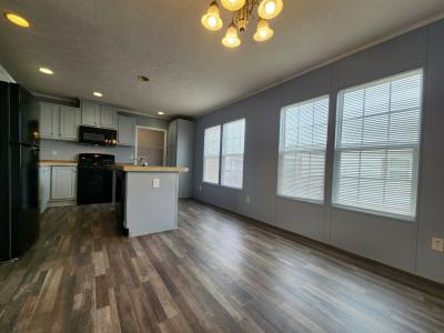 Photo 4 of 9 of home located at 11372 Hollow Oak Miamisburg, OH 45342