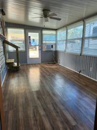 1984 Skyl mobile Home