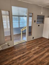 1984 Skyl mobile Home