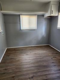 1984 Skyl mobile Home