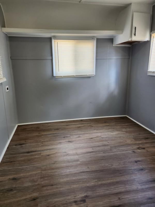 1984 Skyl mobile Home