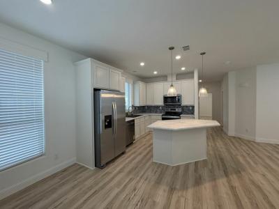 Photo 2 of 12 of home located at 3301 S Goldfield Road Lot 5093 Apache Junction, AZ 85119