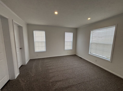 Photo 5 of 11 of home located at 9736 Birmingham Dr Fenton, MI 48430