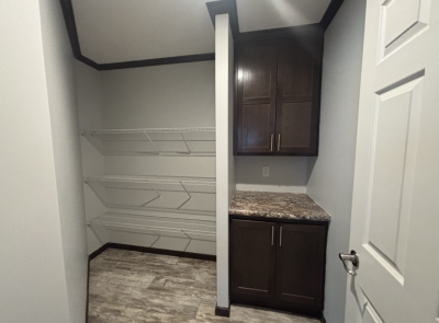 Photo 4 of 14 of home located at 6432 Scenic Way Fenton, MI 48430