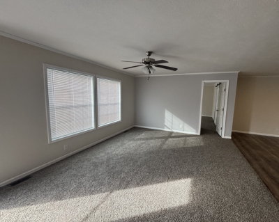 Photo 4 of 11 of home located at 6439 Scenic Way Fenton, MI 48430