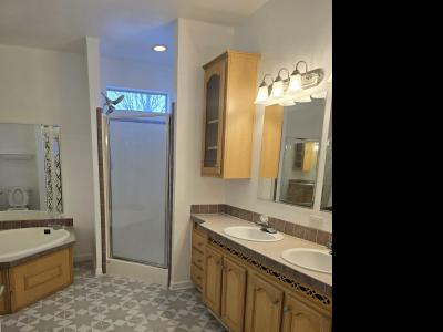 Photo 4 of 14 of home located at 1094 Long Oak Rd. Manteno, IL 60950