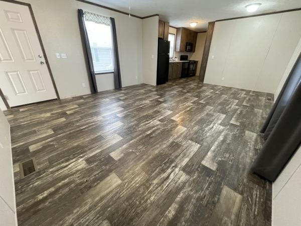 2022 Clayton - Wakarusa Mobile Home