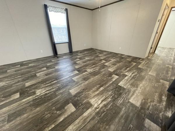 2022 Clayton - Wakarusa Mobile Home