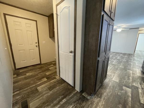 2022 Clayton - Wakarusa Mobile Home