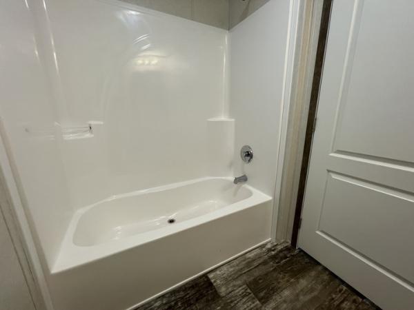 2022 Clayton - Wakarusa Mobile Home