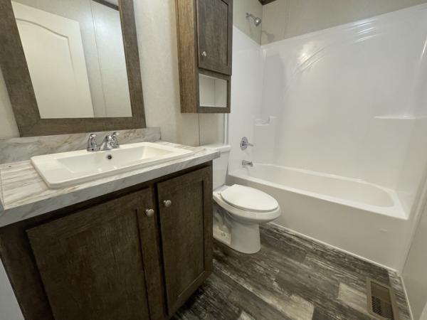 2022 Clayton - Wakarusa Mobile Home