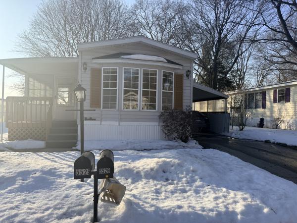 1992 Victorian MI0018219103 Mobile Home