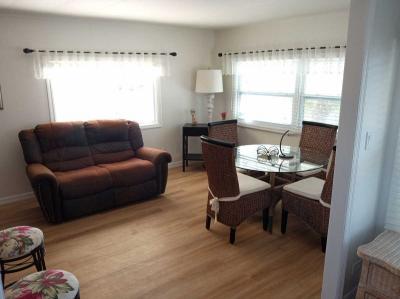 Photo 4 of 24 of home located at 4841 92nd St N Saint Petersburg, FL 33708