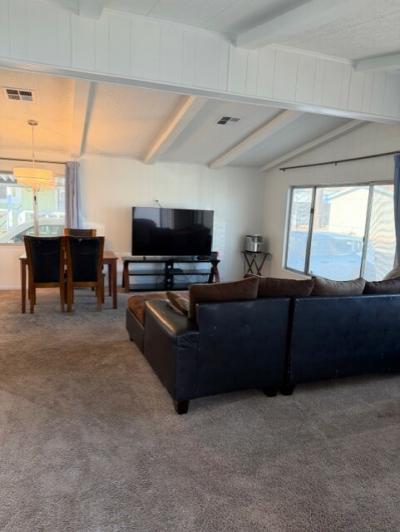 Photo 5 of 28 of home located at 1515 S Mojave Rd Las Vegas, NV 89104