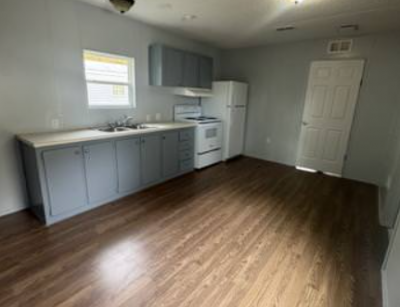 Photo 5 of 9 of home located at 2710 North Farm Road 137 #7 Springfield, MO 65803