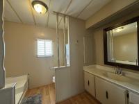 1977 HOMESTYLE HILLCREST Mobile Home