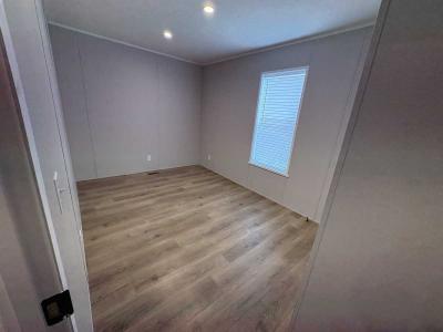 Photo 4 of 6 of home located at 4333 Parkridge Avenue #7 Pleasant Hill, IA 50327