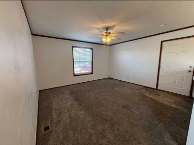 Photo 4 of 9 of home located at 700 S 12th St #11 Bismarck, ND 58504