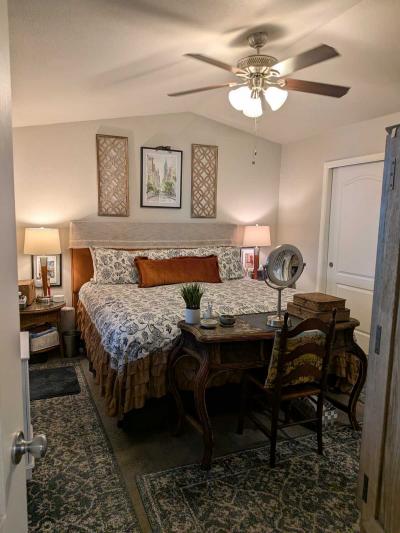 Photo 3 of 11 of home located at 15606 S Gilbert Chandler, AZ 85225