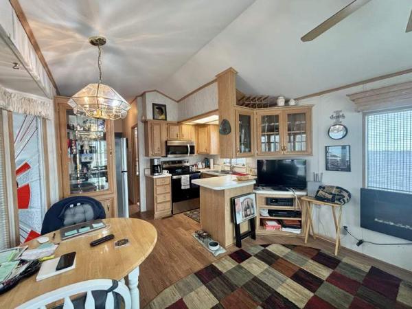 1993 Cavco Manufactured Home