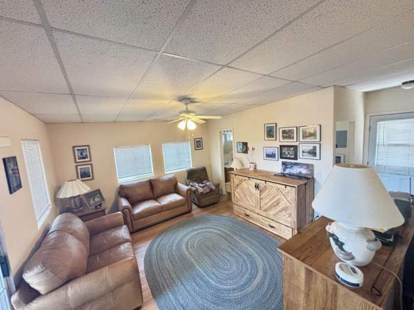 1993 Cavco Manufactured Home