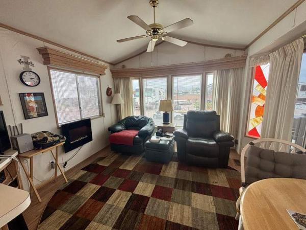 1993 Cavco Manufactured Home