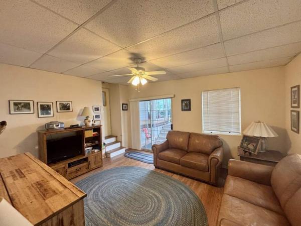 1993 Cavco Manufactured Home