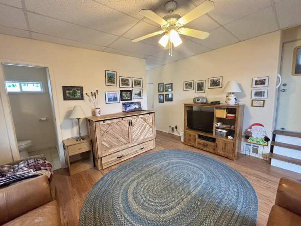 1993 Cavco Manufactured Home