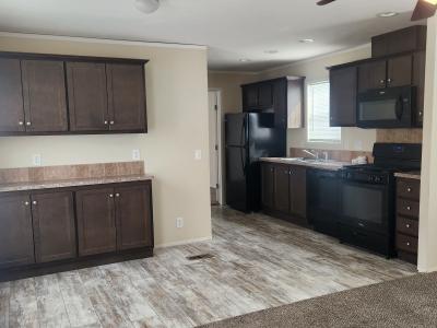 Photo 2 of 7 of home located at 341 Nixon Dr Davison, MI 48423