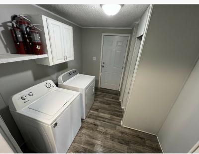 Photo 5 of 9 of home located at 1133 Herrington Monroe, MI 48161