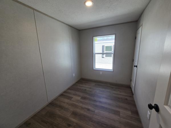 2026 Clayton 56GEM16703AH25 Mobile Home