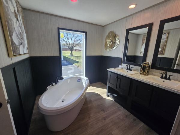 2026 Clayton 56GEM16703AH25 Mobile Home