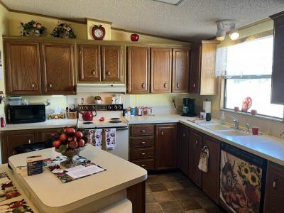 Photo 4 of 20 of home located at 1405 82nd Avenue, Site #97 Vero Beach, FL 32966